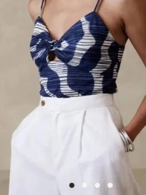 Banana Republic Cutout V Neck Cami